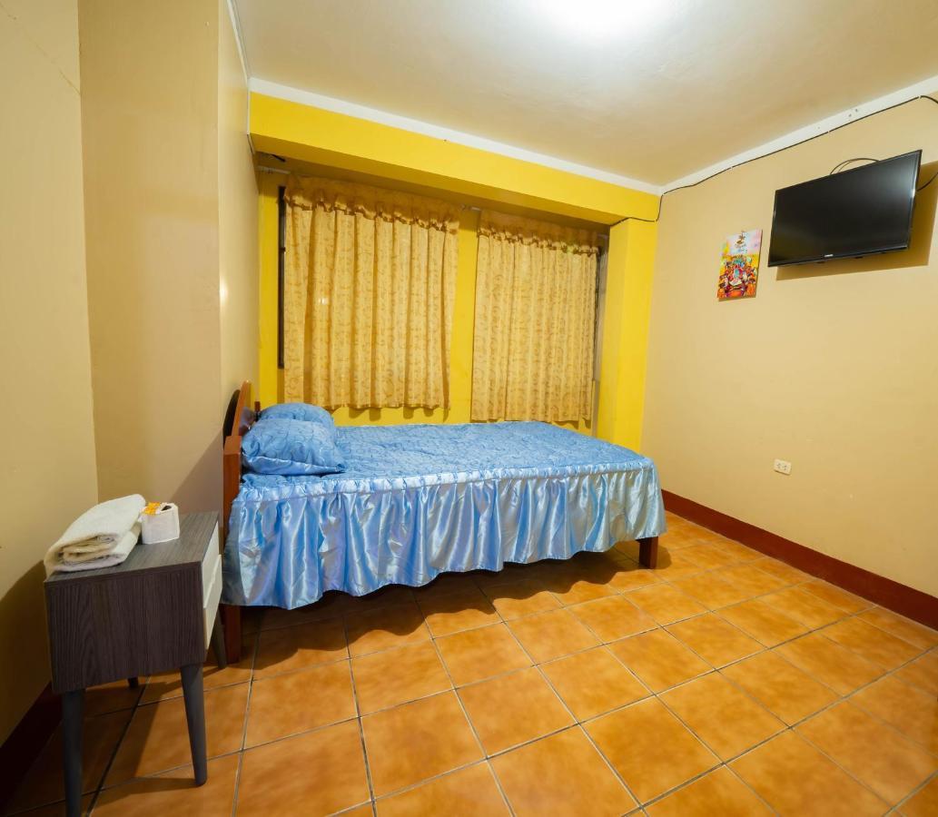Hostal Tarapaca Hotel Huanuco Luaran gambar