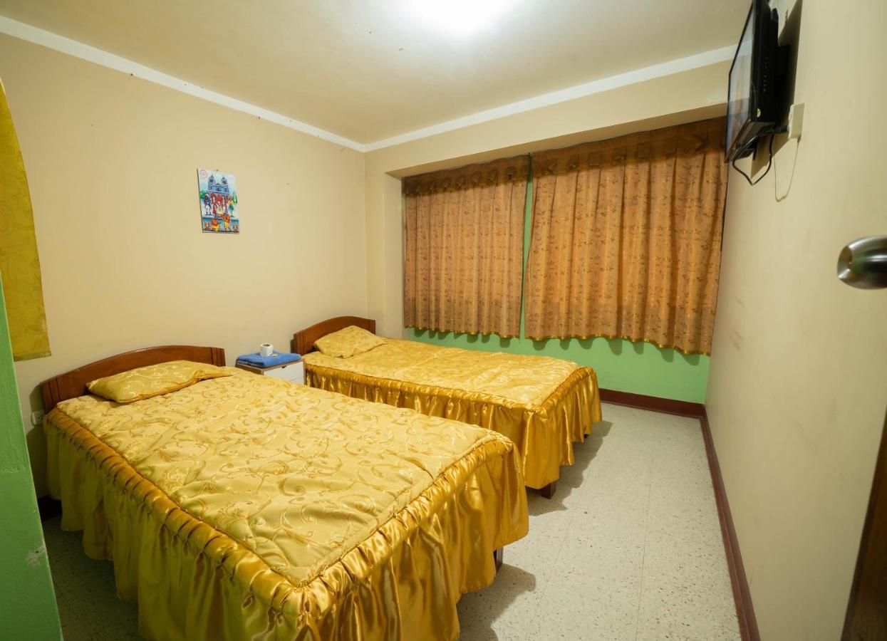Hostal Tarapaca Hotel Huanuco Luaran gambar